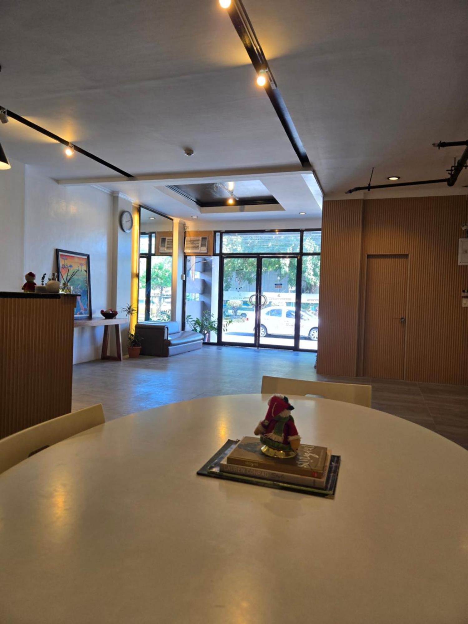 First Pacific Inn Davao City Eksteriør billede