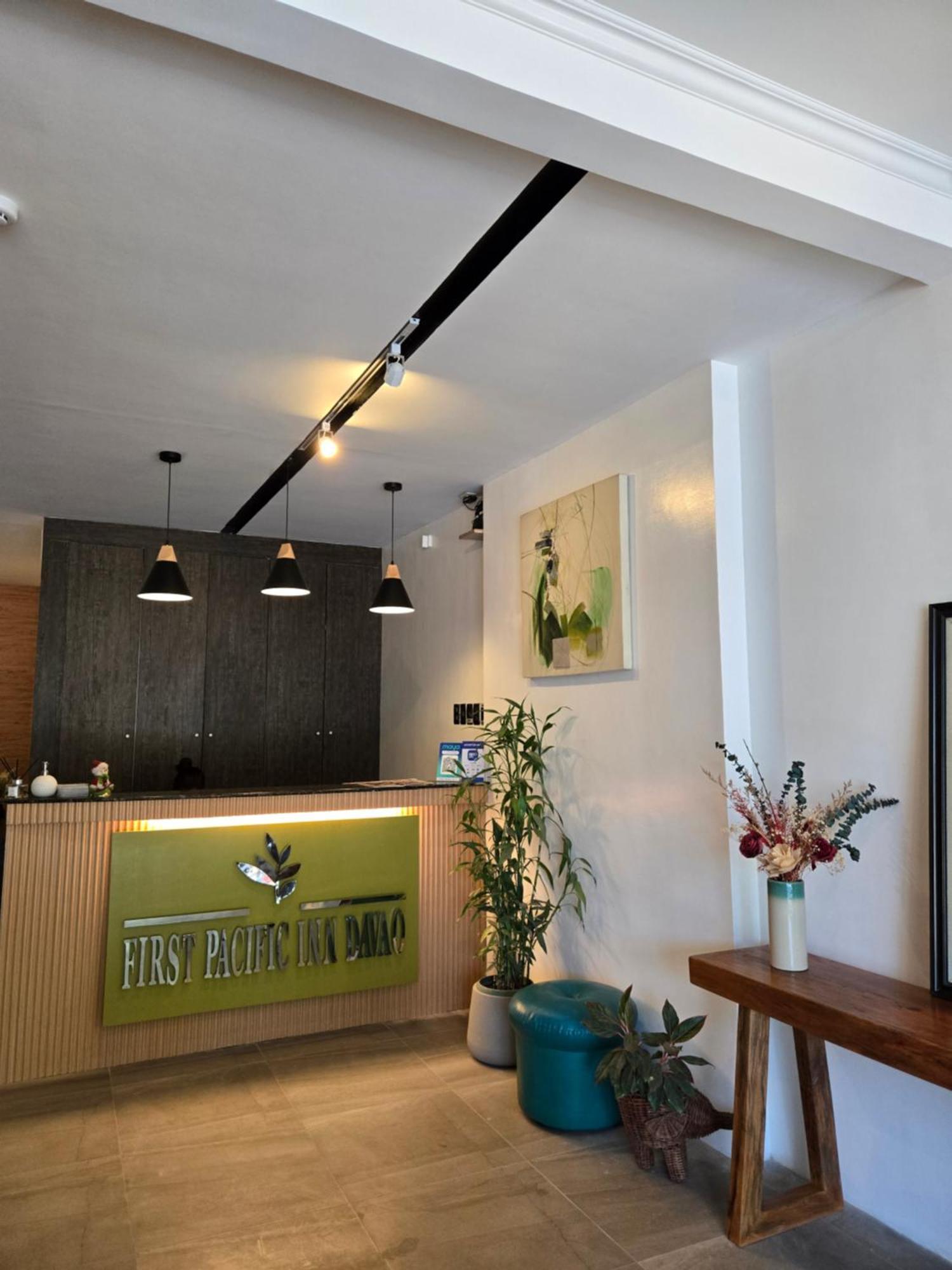 First Pacific Inn Davao City Eksteriør billede